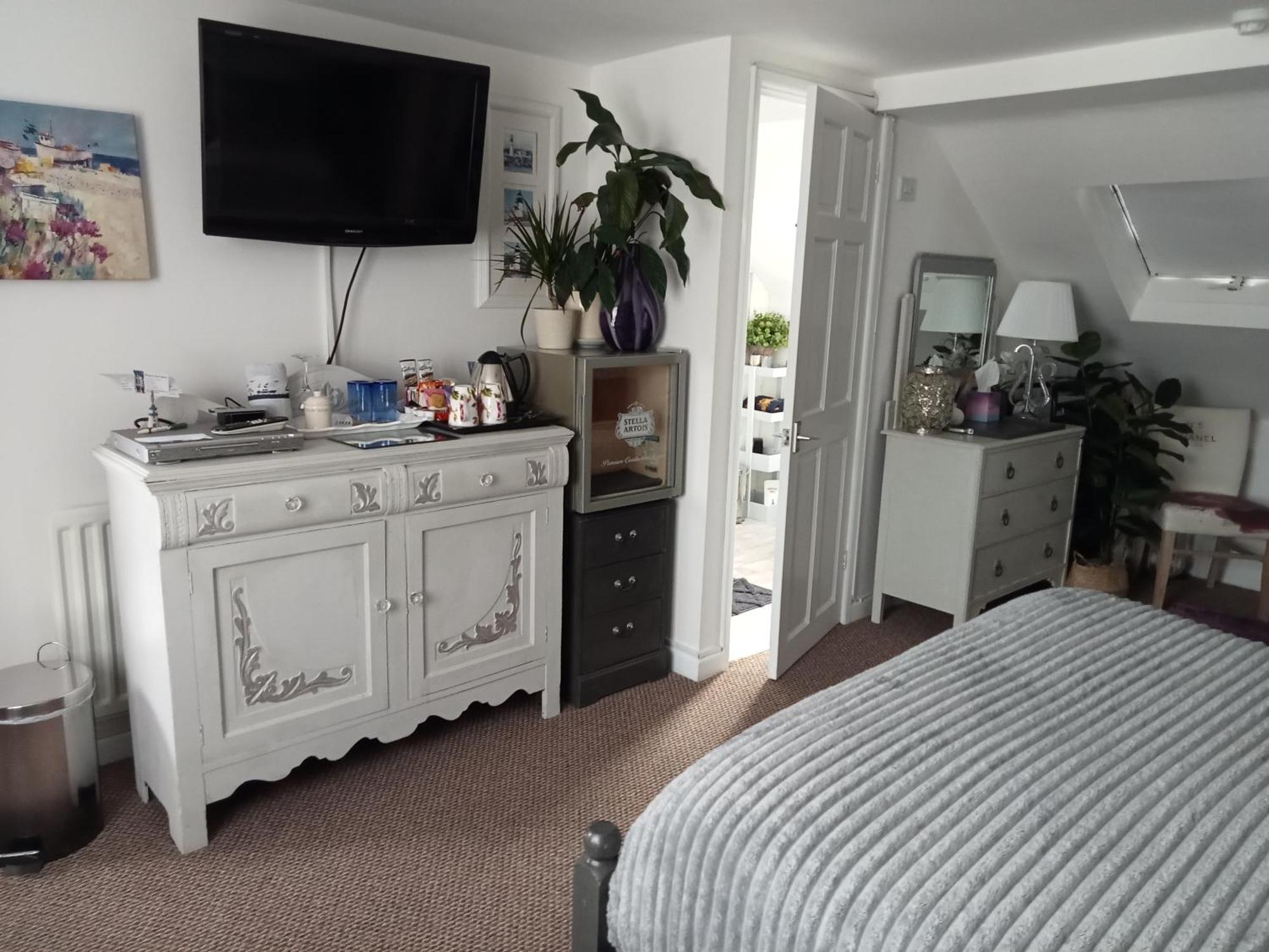 Marjune Guest House Уэймут Экстерьер фото