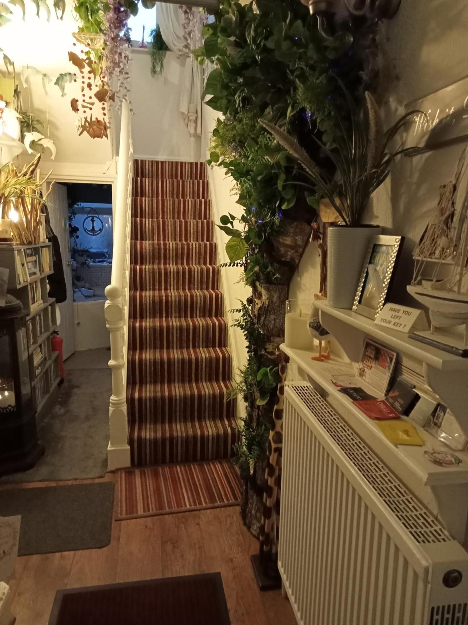 Marjune Guest House Уэймут Экстерьер фото